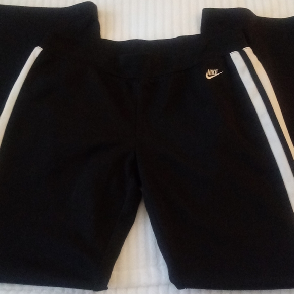 Nike Pants - Nike athletic pants